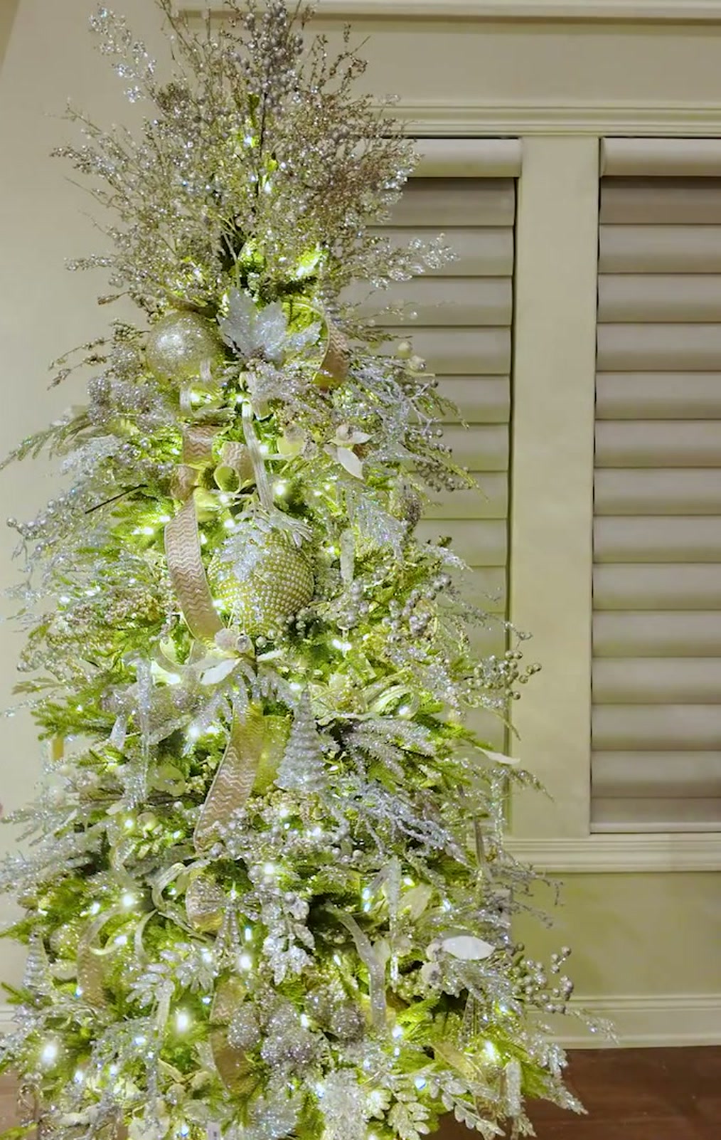 Monochromatic mixed metals designer Christmas tree bundle